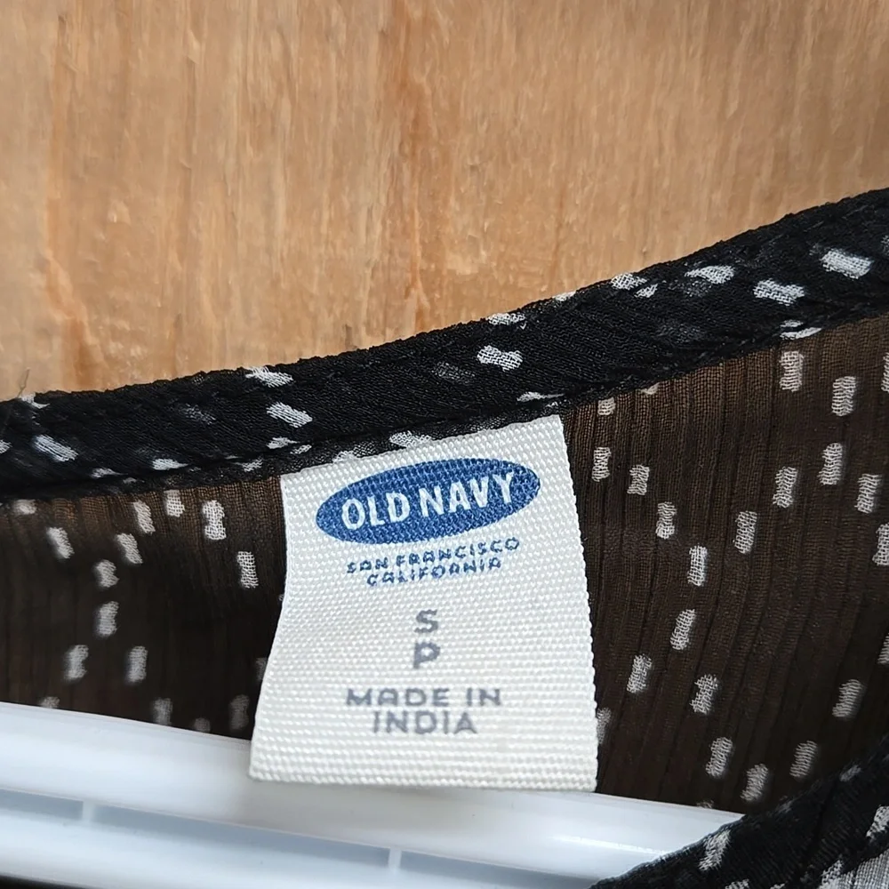 Old Navy Size S Black and White Tank Top Blouse - Picture 7 of 9